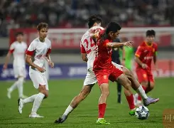 详细阅读:星空体育官方网站-风云突变!成都蓉城赛后再遭质疑,足总杯版图或变,更衣室稳定,赛程密集仍需轮换(成都蓉城主场设客队球迷区吗) 星空体育官方网站-风云突变!成都蓉城赛后再遭质疑,足总杯版图或变,更衣室稳定,赛程密集仍需轮换(成都蓉城主场设客队球迷区吗)