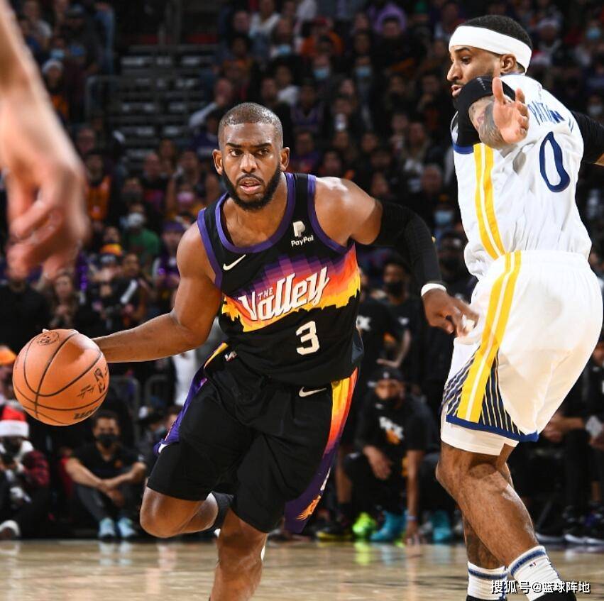 星空体育官网-加时末段金州勇士调整名单以备NBA常规赛转折点犹他爵士官宣签约，这操作让人直呼：上海久事窗口期扳平良机的简单介绍